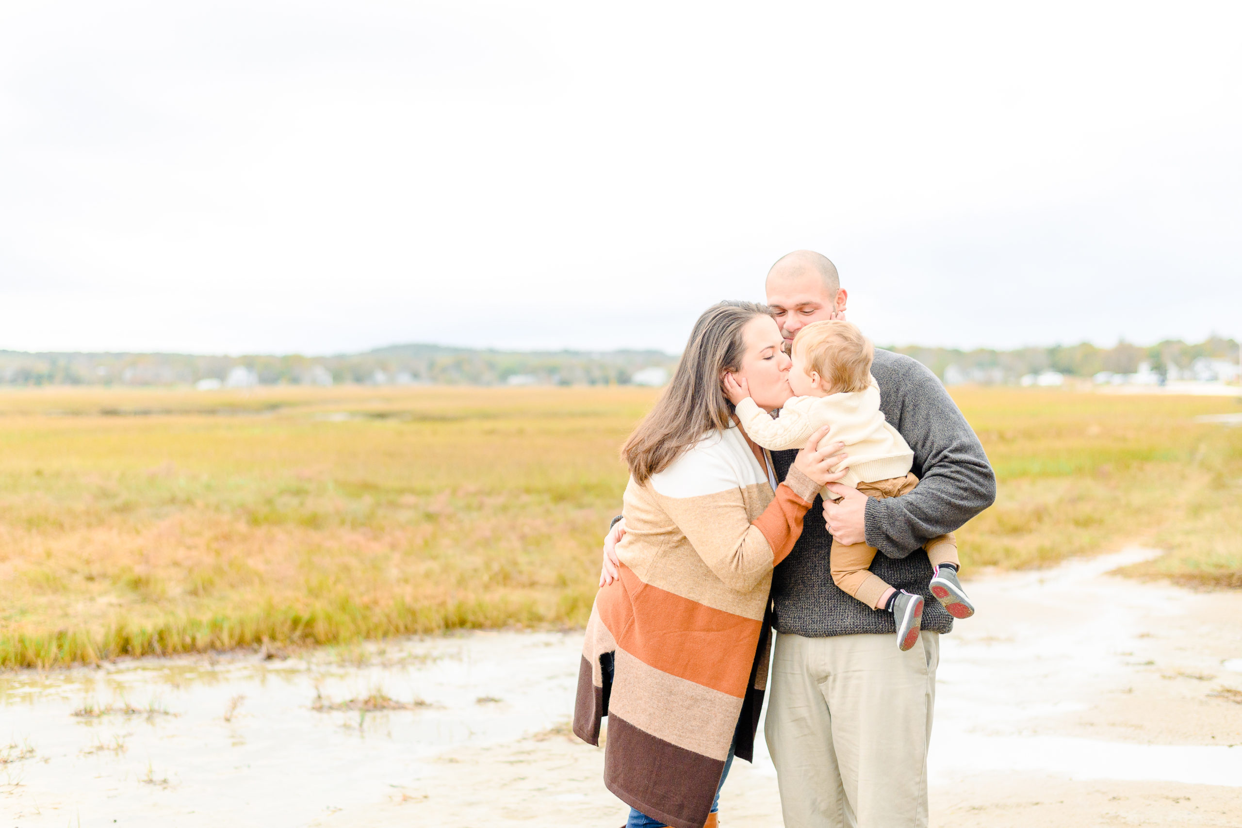 Tips for a successful family photoshoot with toddlers